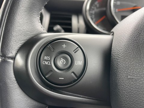 Mini Hatch 1.5 Cooper Hatchback 3dr Petrol Auto Euro 6 (s/s) (136 ps) 42