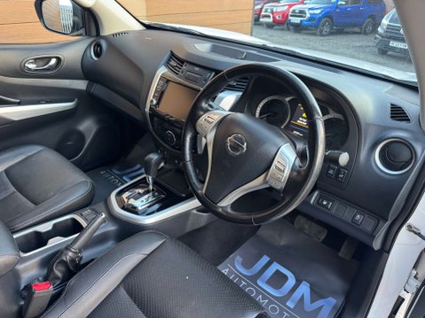Nissan Navara 2.3 Navara Tekna dCi Auto 4WD 5dr 21