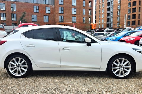 Mazda 3 SKYACTIV-G  8 SERVICES..SPORT NAV ..BOSE..HTD SEATS..CRUISE CONTROL.. 4