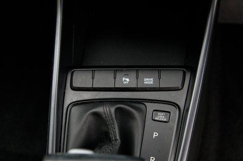 Hyundai i20 T-GDI SE CONNECT MHEV 33