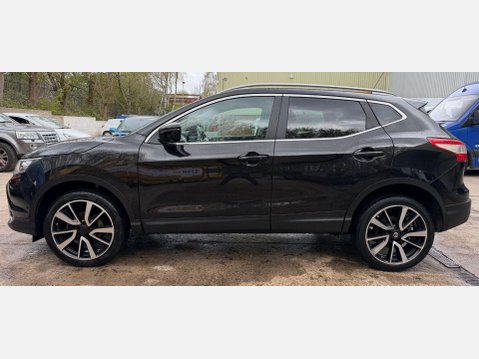 Nissan Qashqai 1.6 dCi Tekna SUV 5dr Diesel Manual 2WD Euro 6 (s/s) (130 ps) 15