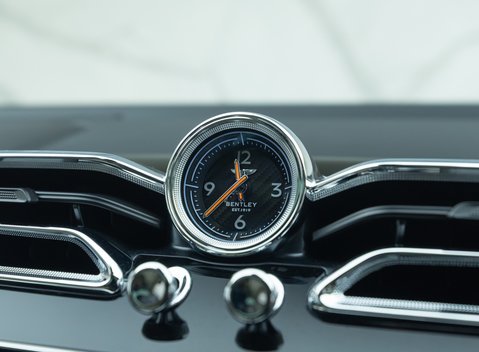 Bentley Bentayga V8 AZURE 26