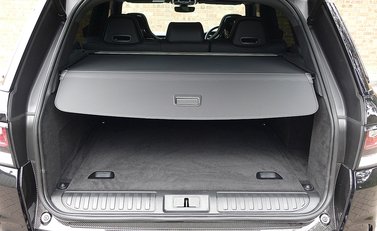 Land Rover Range Rover Sport SVR 5.0 Urban 13