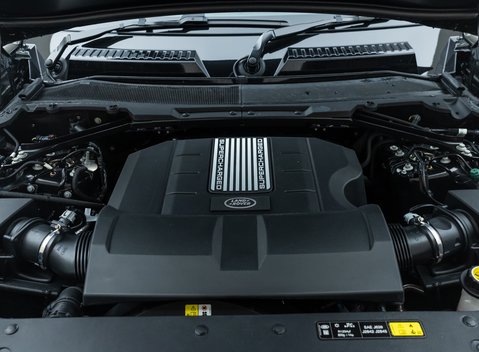 Land Rover Defender 90 V8 P525 33