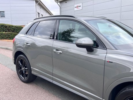 Audi Q3 2.0 TFSI 40 S line S Tronic quattro Euro 6 (s/s) 5dr 7