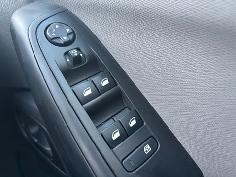 Citroen C4 Picasso BLUEHDI VTR PLUS 23