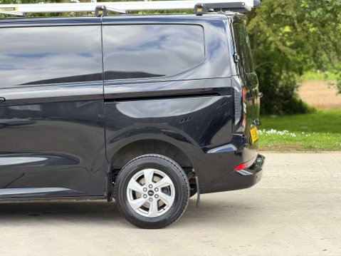 Ford Transit Custom 2.0 Transit Custom 300 Limited EcoBlue 32