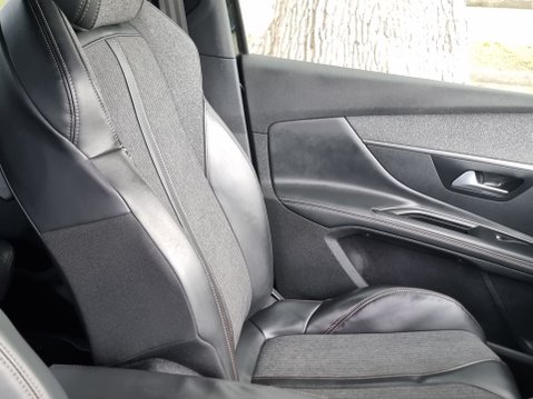 Peugeot 5008 PURETECH S/S GT LINE 21