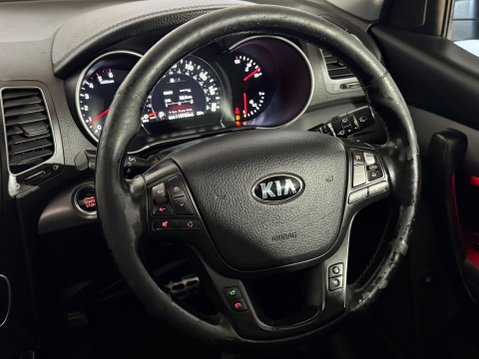 Kia Sorento CRDI KX-3 SAT NAV 13