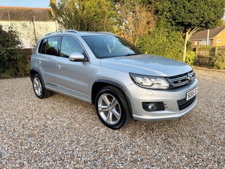 Volkswagen Tiguan 2.0 TDI BlueMotion Tech R-Line Edition SUV 5dr Diesel Manual 4WD Euro 6 (s/ 2