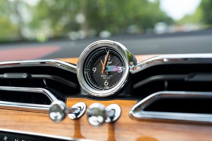 Bentley Bentayga V8 20