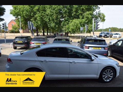 Volkswagen Passat 2.0 Passat SE Business TDI BlueMotion Technology 4dr 2