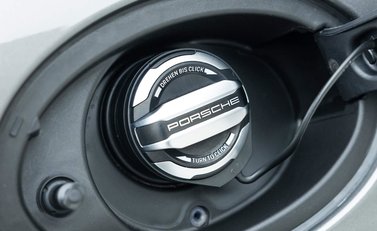 Porsche 911 Carrera GTS (992) 44