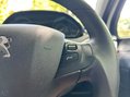 Peugeot 208 PURETECH S/S SIGNATURE 27