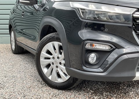 Suzuki SX4 S-Cross MOTION BOOSTERJET MHEV 2