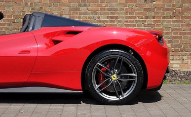Ferrari 488 Spider 9
