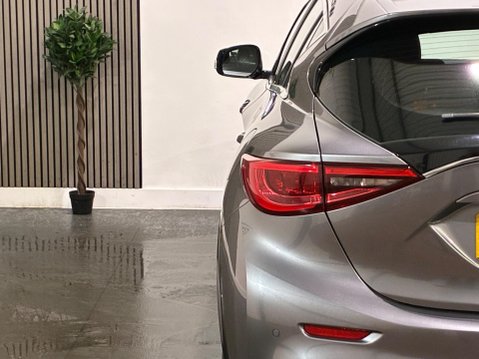 Infiniti Q30 1.5d SE Euro 6 (s/s) 5dr 50