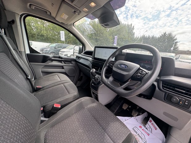 Ford Transit Custom LWB L2H1 (SOLD CM) Low Roof Trend 280 Air Con Alloys SELECT 15