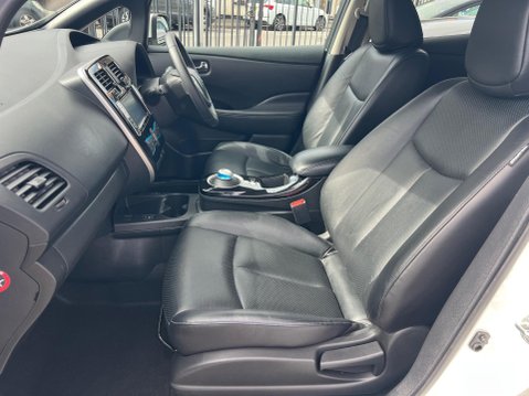 Nissan LEAF 30kWh Tekna Auto 5dr 36