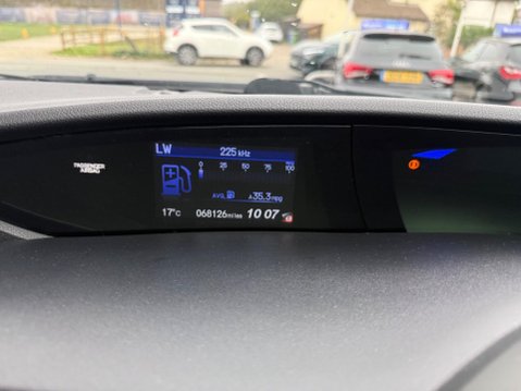 Honda Civic 1.8 i-VTEC ES Euro 5 (s/s) 5dr 8