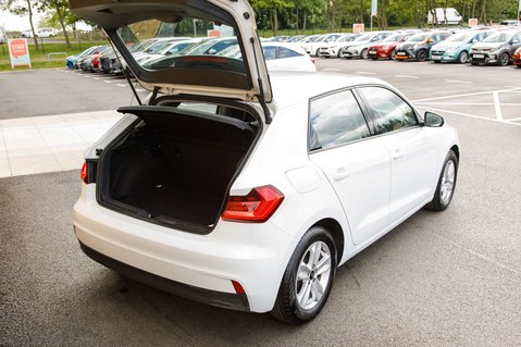 Audi A1 SPORTBACK TFSI TECHNIK 36