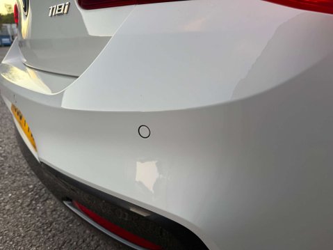 BMW 1 Series 1.5 118i M Sport Shadow Edition Auto 5dr 46