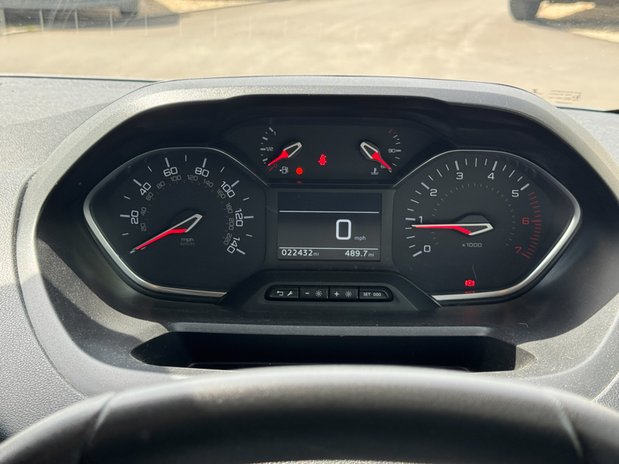 Peugeot Partner LWB L2H1 Low Roof Asphalt Air Con Nav Sensors EURO 6 NO VAT 19
