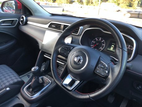 MG ZS EXCITE VTI-TECH petrol manual 33,000m, 1 owner, service history, EURO 6