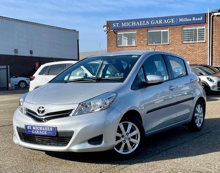 Toyota Yaris 1.3 Yaris TR VVT-i 5dr 1
