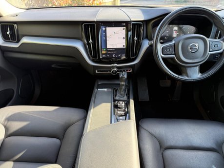 Volvo XC60 2.0 D4 Momentum Pro Auto AWD Euro 6 (s/s) 5dr 17