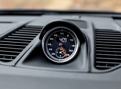 Porsche 911 (991.2) Carrera 4S 17
