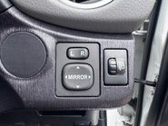 Toyota Yaris VVT-I SR 16