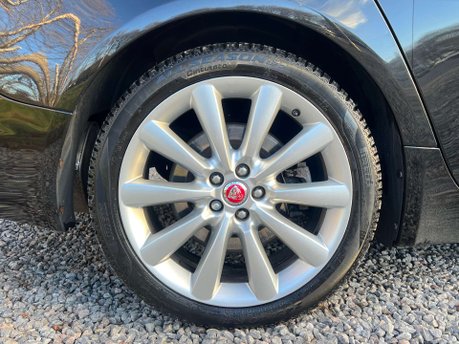 Jaguar XF 2.2 XF Portfolio D Auto 4dr 11