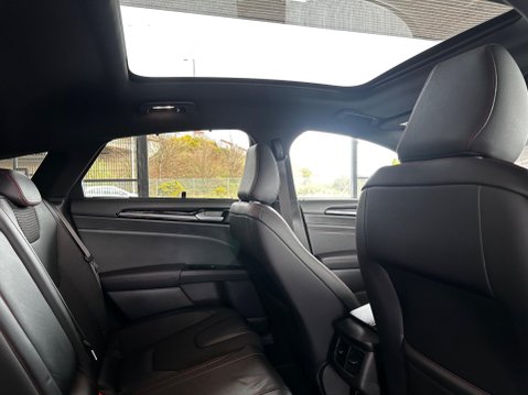 Ford Mondeo 2.0 EcoBlue ST-Line Edition Auto Euro 6 (s/s) 5dr 31