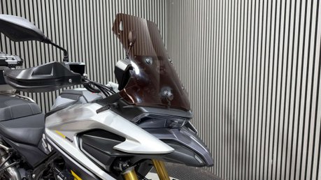 Voge DS 2025 ONLY 3K PANNIERS SCREEN ADVENTURE BIKE A2 READY 20