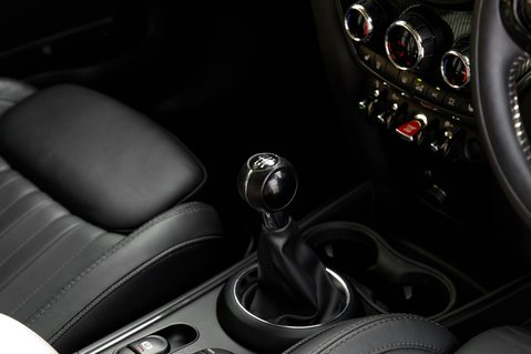 Mini Countryman COOPER EXCLUSIVE 33