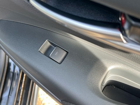 Suzuki Swace MOTION 38