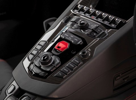 Lamborghini Aventador S LP740-4 20