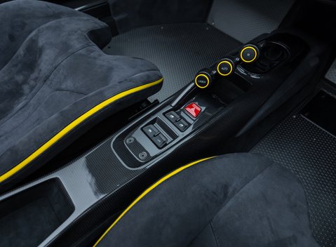 Ferrari 488 Pista Spider 29