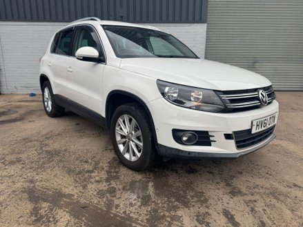 2011 VOLKSWAGEN TIGUAN 1.4 TSI BLUEMOTION TECH SE 2WD EURO 5 S S 5DR YEAR... photo