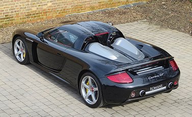 Porsche Carrera GT 13