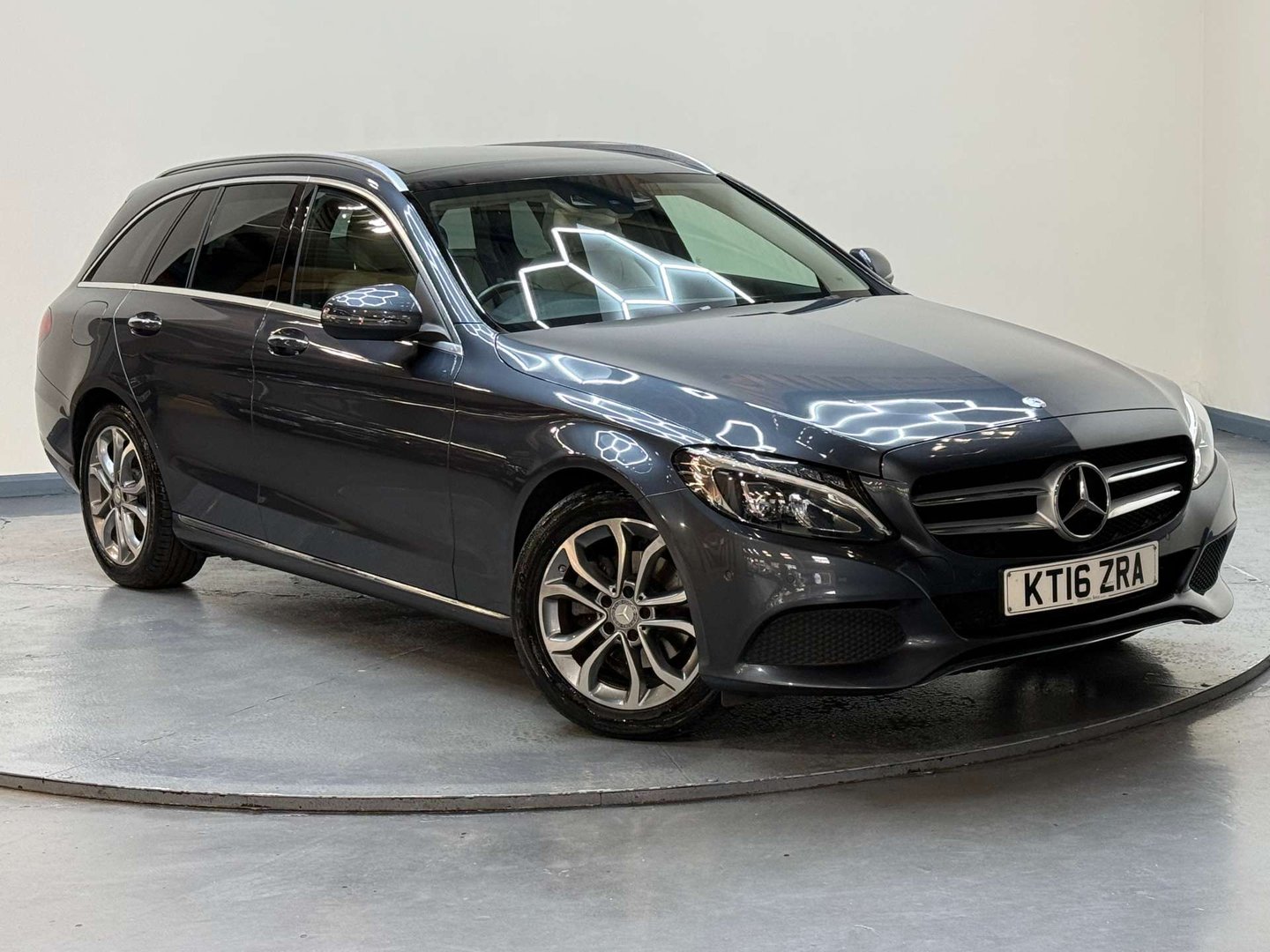 2016 Mercedes-Benz C-Class