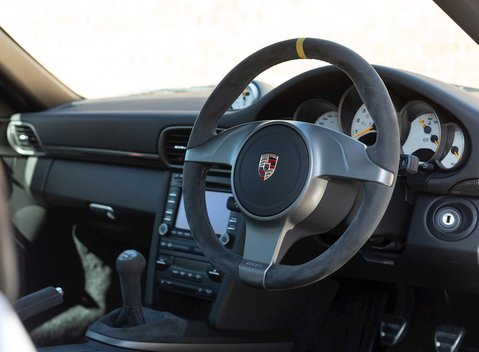 Porsche 911 GT3 RS (997.2) 11