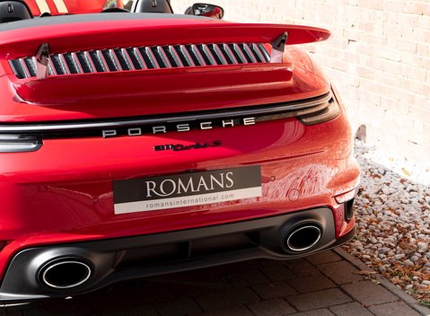 Porsche 911 Turbo S Cabriolet (992) 27