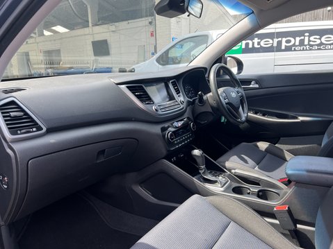 Hyundai TUCSON (Sold)1.7 CRDi Blue Drive SE Nav SUV 5dr Diesel DCT Euro 6 (s/s) (141 ps) 17