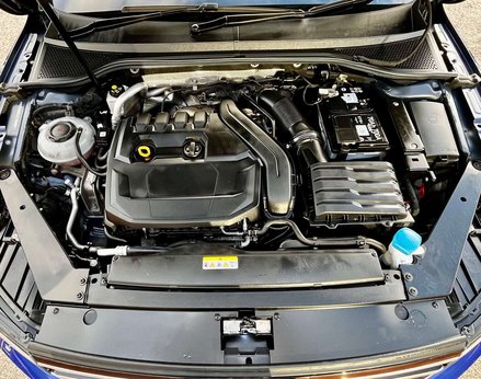 Volkswagen Passat 1.5 Passat R-Line TSi Evo 5dr 7