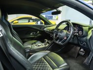 Audi R8 5.2 FSI V10 Coupe 2dr Petrol S Tronic quattro Euro 6 (s/s) (540 ps) 7