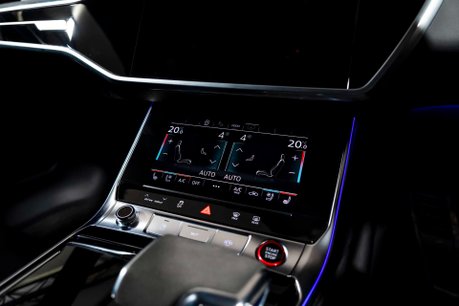Audi RS6 Avant QUATTRO CARBON BLACK. VAT Q. WARRANTY. HEATED & COOLED SEATS. B & O. 44