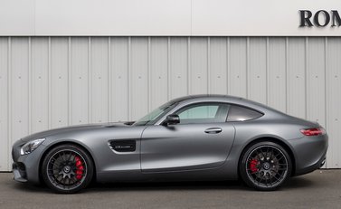 Mercedes-Benz Amg GT GT S 2