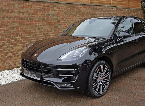 Porsche Macan Turbo Performance Package 10